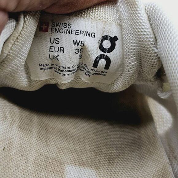 OnCloud Women 5 Comfy footwear - Picture 2 of 9